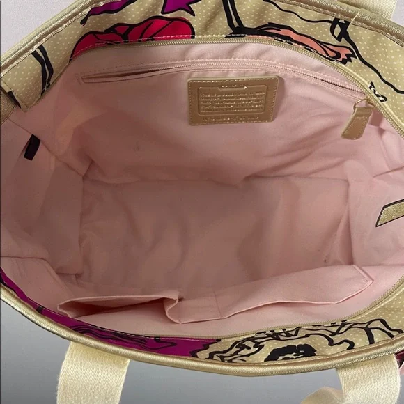 Vintage Coach Poppy Kyra Tote with Floral Pattern - Picture 13 of 17